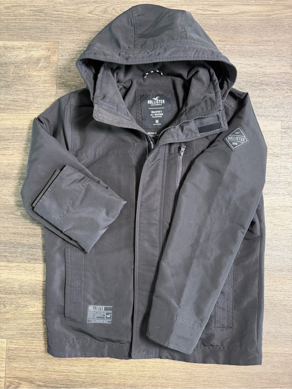 Hollister Men's Black Hooded Jacket